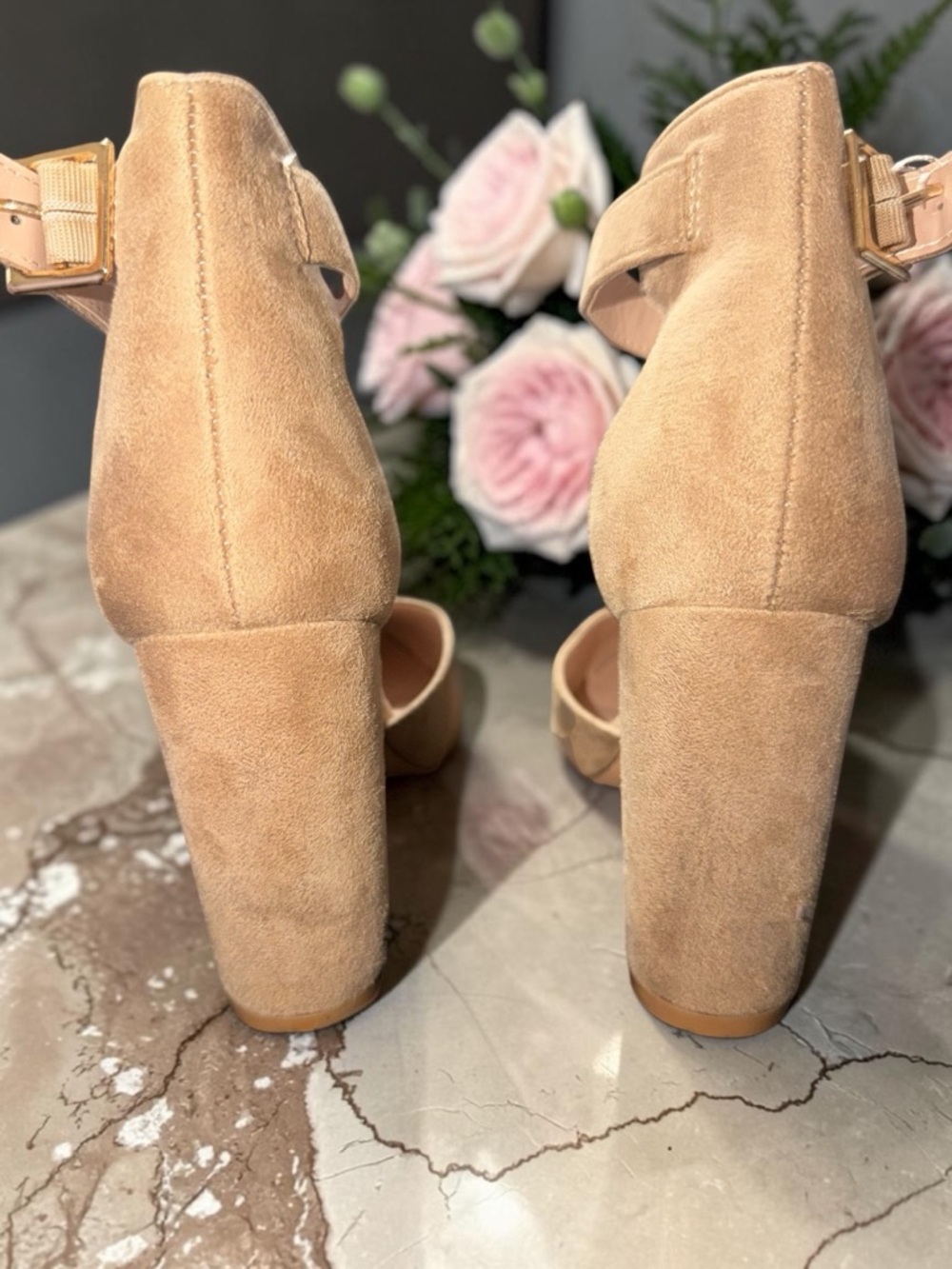 NINETIN GEL Beige Pointed Toe Ankle Strap Heels Size 8 - Picture 4 of 6
